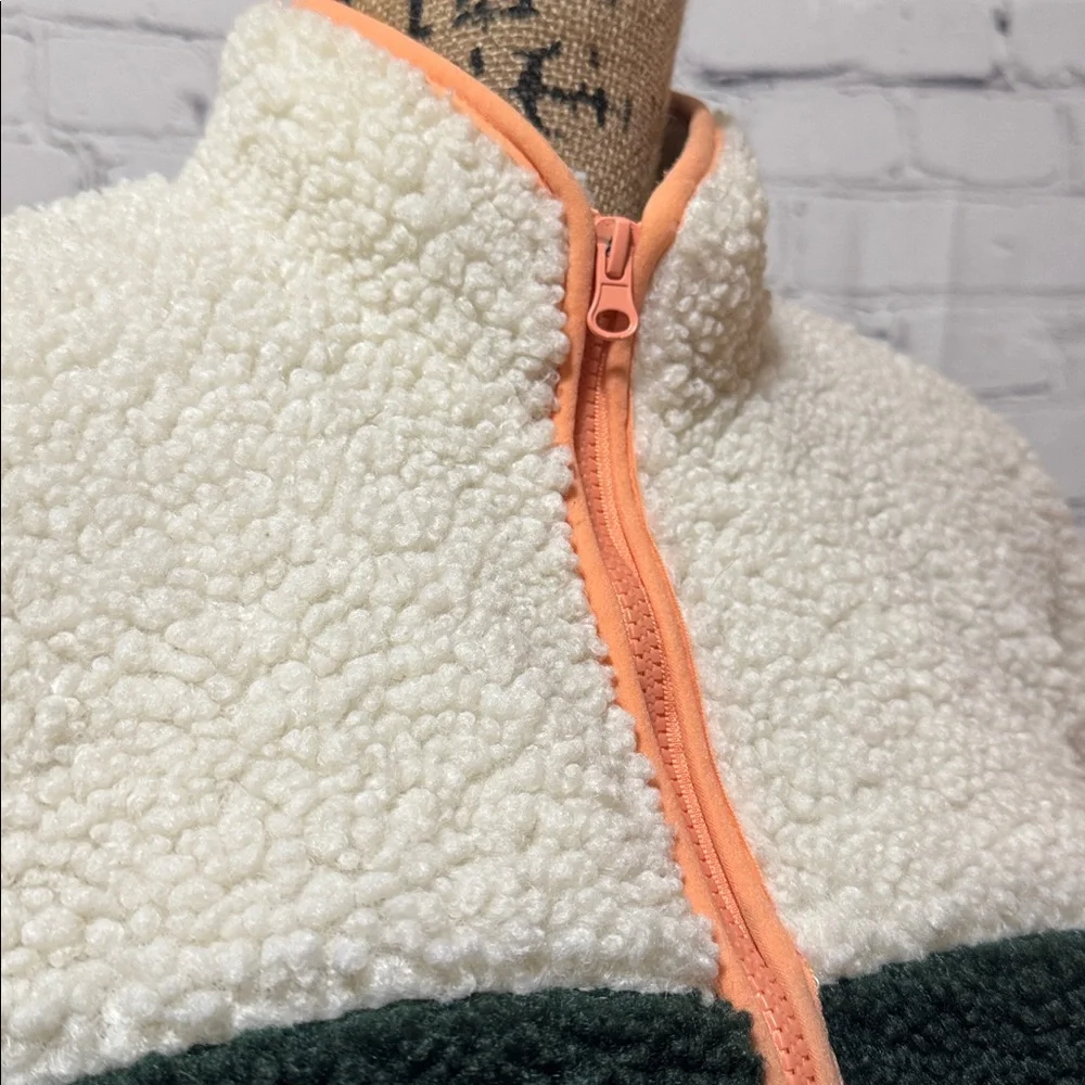 Wild Fable oversized cropped Colorblock Sherpa Jacket with Zipper & pockets - Picture 2 of 9